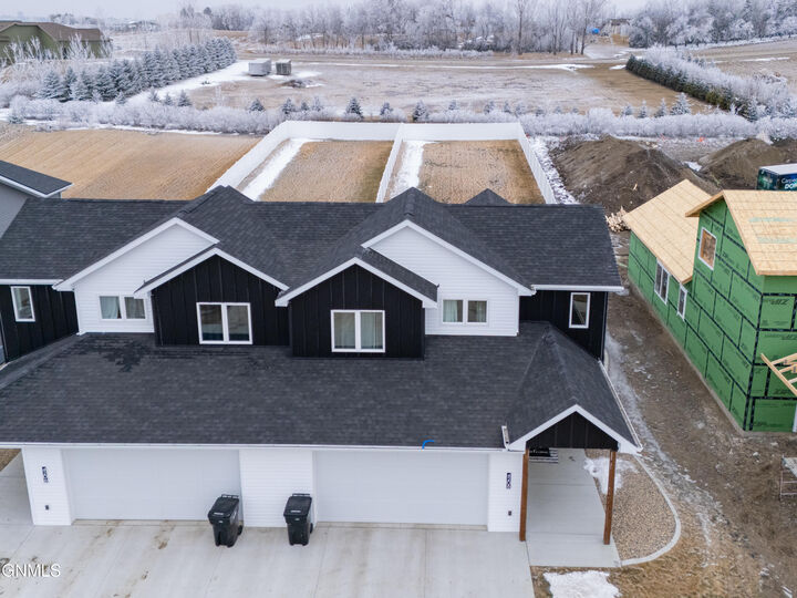 Property Photo:  4208 Silver Boulevard  ND 58503 
