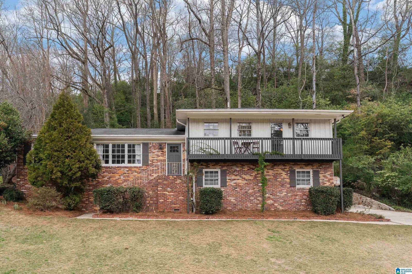Property Photo:  2309 Pine Crest Drive  AL 35216 