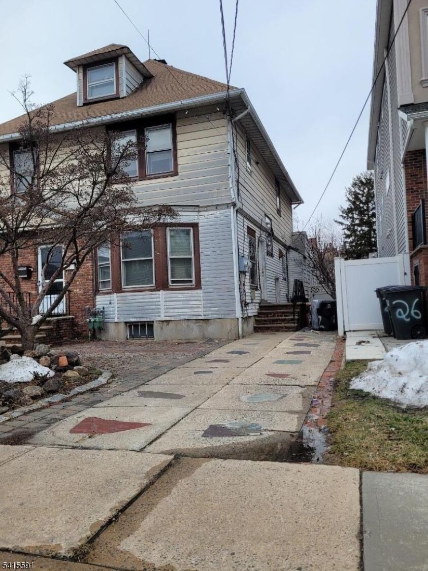 Property Photo:  756 Hazard Pl  NJ 07208 