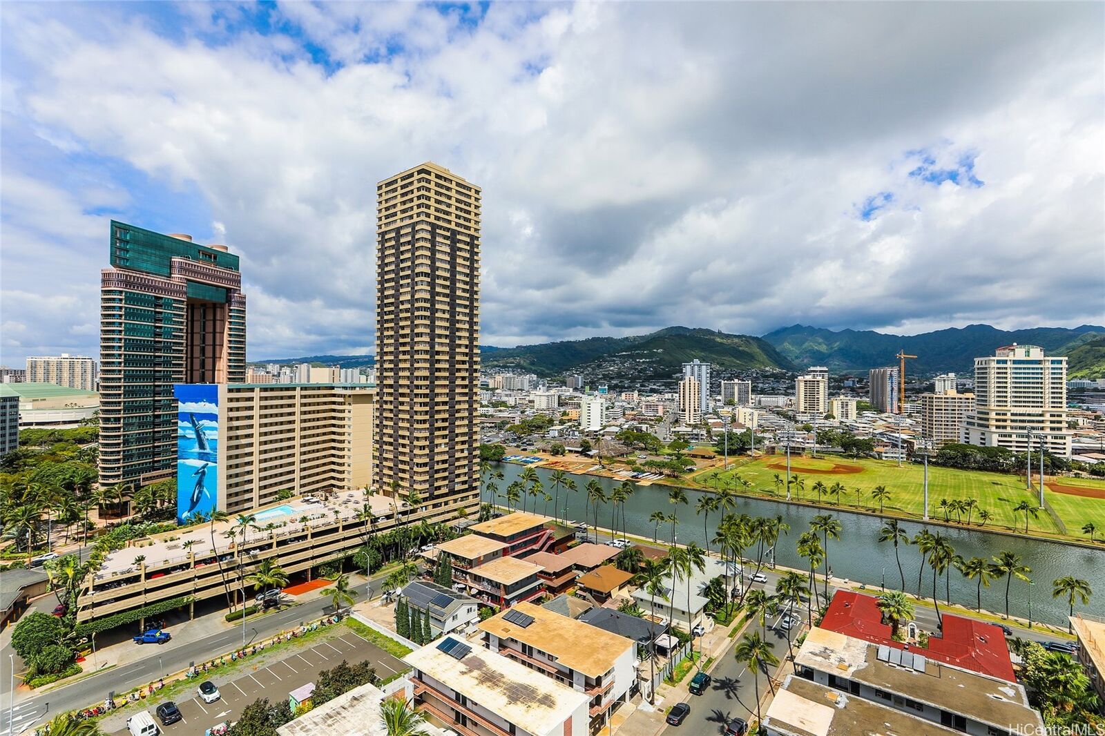 Property Photo: 430 Keoniana Street 1307 HI 96815