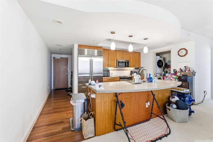 Property Photo: 555 South Street 1305 HI 96813