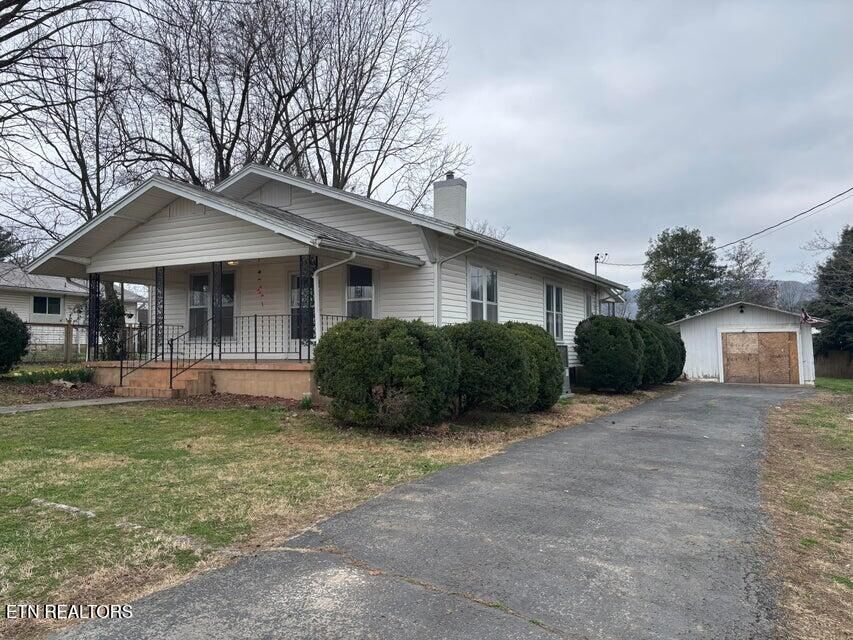 Property Photo: 97 Wheeler St TN 37367