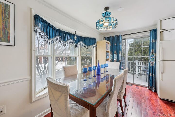 Property Photo:  52 Washington Mews 52  NY 10573 