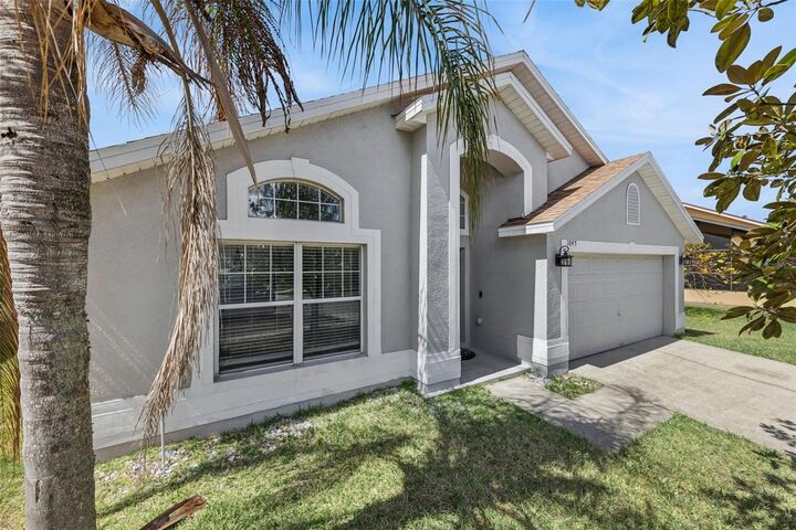 Property Photo:  1045 Willow Branch Drive  FL 32828 
