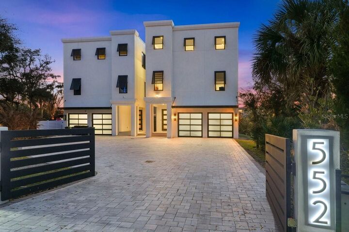 Property Photo:  552 S Peninsula Avenue  FL 32169 