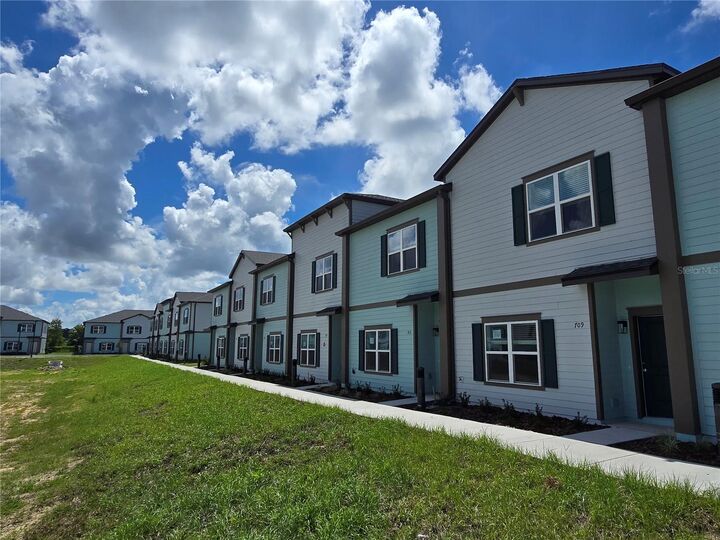 Property Photo: 610 Tulsa Way 624 FL 33896