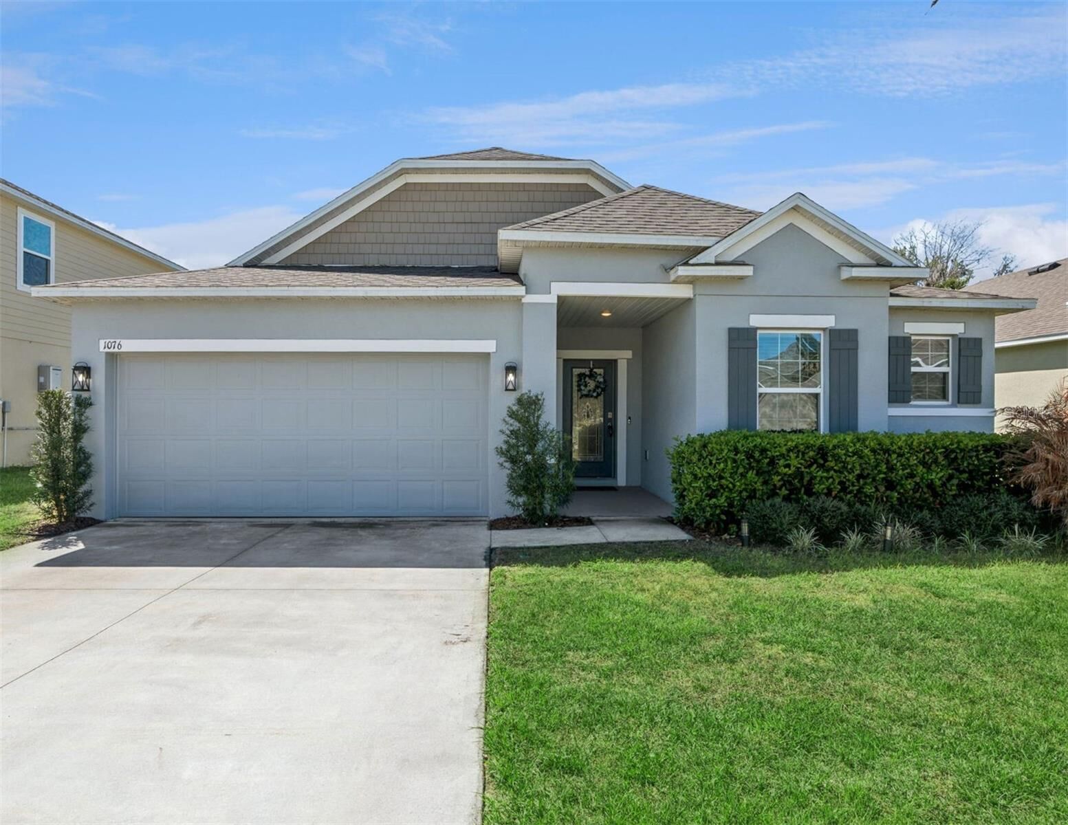 Property Photo: 1076 Bradford Ridge Drive FL 34748
