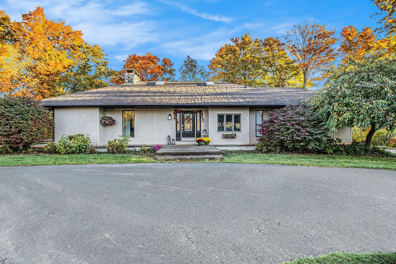 Property Photo:  2790 W Tyler Road  MI 49420 