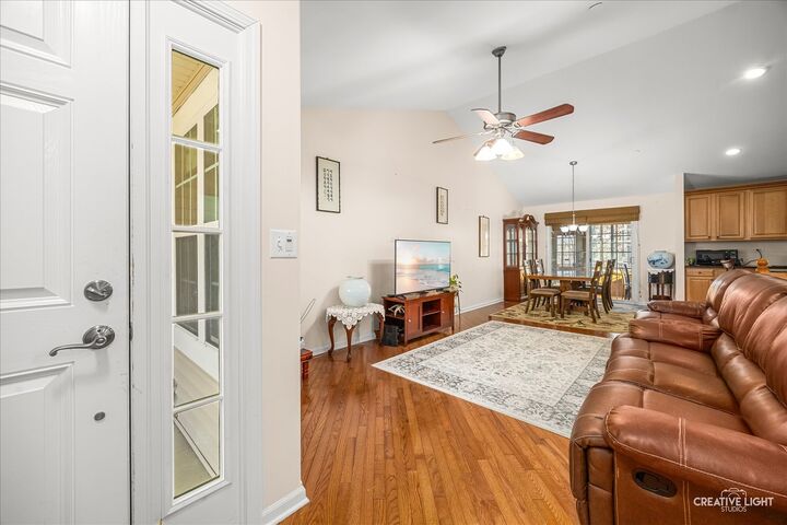 Property Photo:  53 Tall Grass Court  IL 60107 