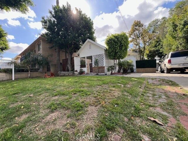 Property Photo:  336 E. Hardy St  CA 90301 