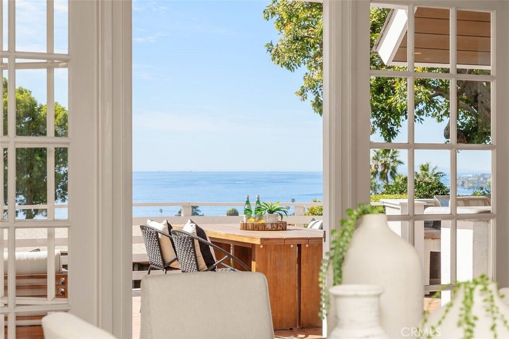 Property Photo:  590 Diamond Street  CA 92651 