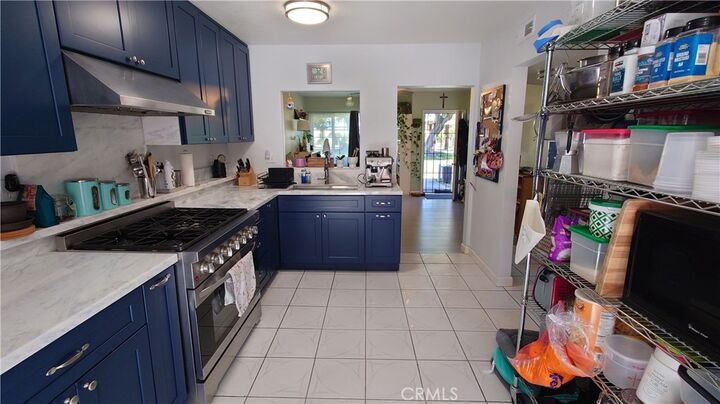 Property Photo:  4109 W 5th 57  CA 92703 