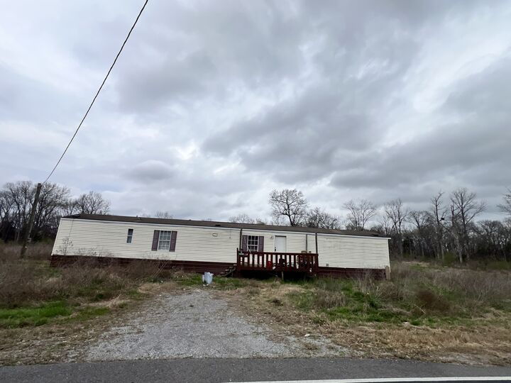 Property Photo:  718 Gant Rd  TN 37160 