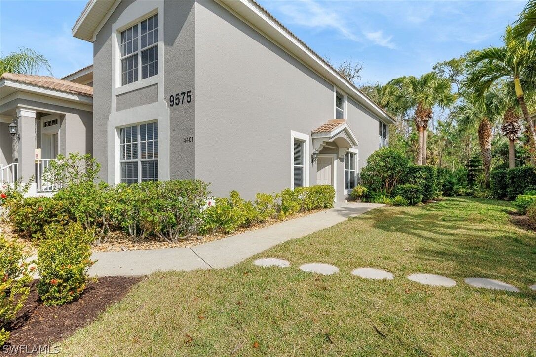 Property Photo: 9575 Hemingway Lane 4401 FL 33913