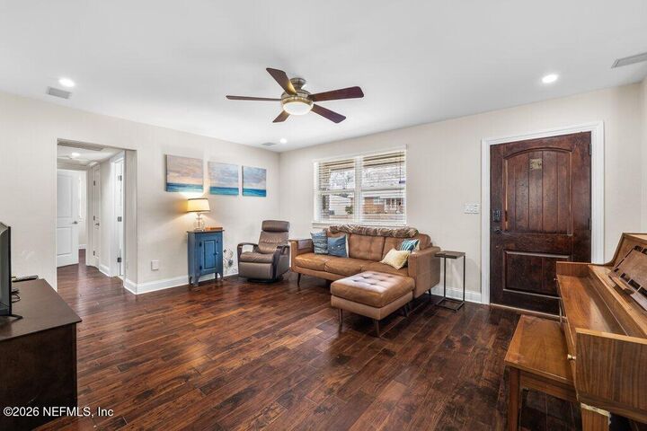 Property Photo:  5762 Heston Road  FL 32207 