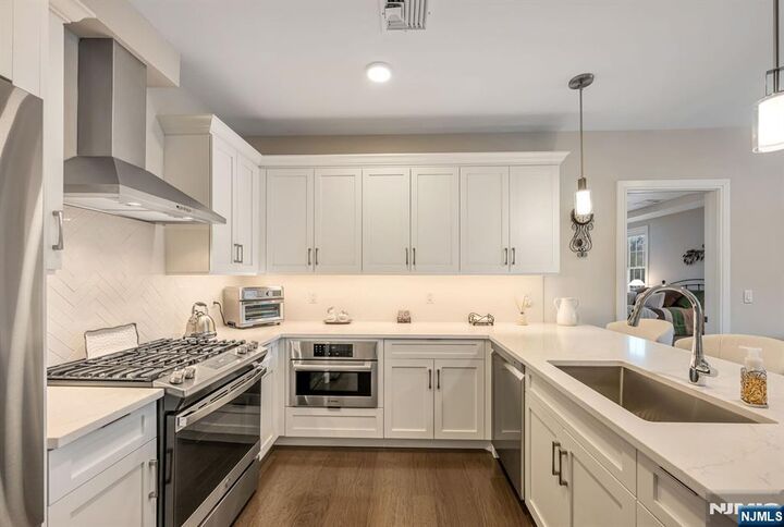 Property Photo:  5201 Rio Vista Lane  NJ 07647 