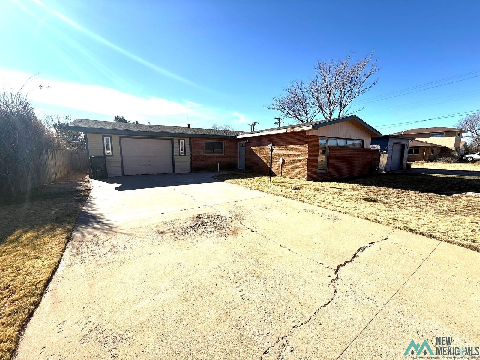 Property Photo:  145 E Yucca  NM 88101 