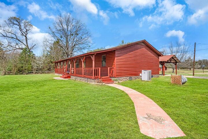 Property Photo:  1151 US Highway 67 E  TX 75457 