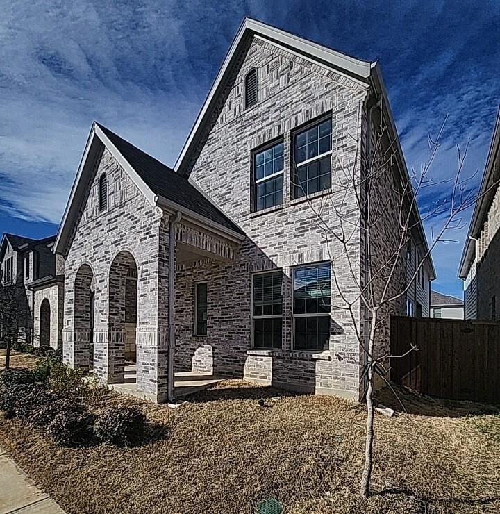 Property Photo:  2713 Acadia Drive  TX 76210 