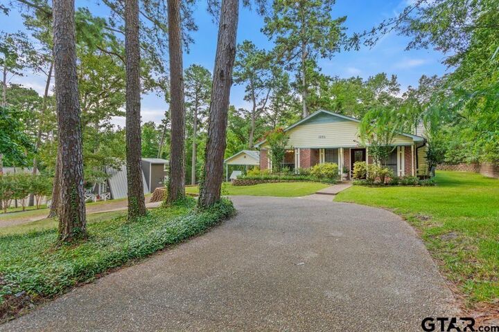 Property Photo:  1656 Pineview Lane  TX 75771 