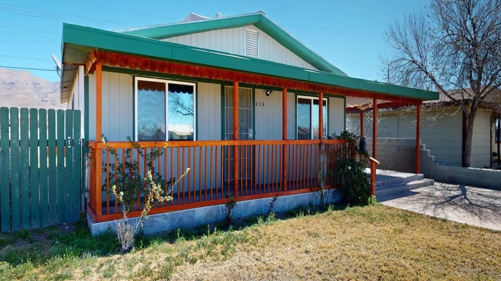 Property Photo:  2114 Pecan Dr  NM 88310-4626 