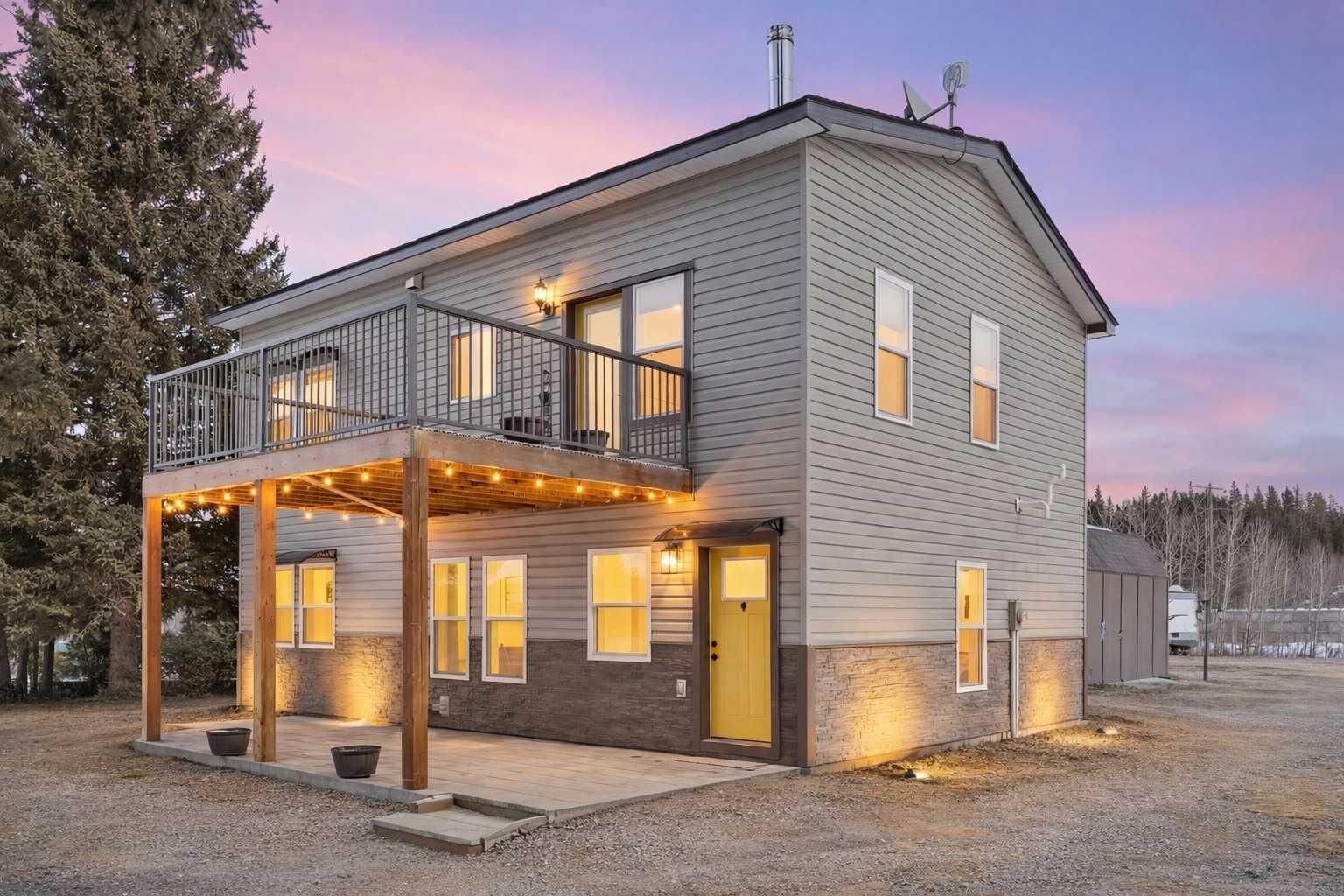 Property Photo: 32537B Highway 760 Highway AB T0M 1X0