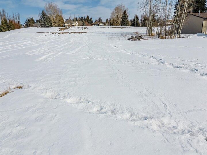 Property Photo:  4025 40 Street Close  AB T4J 1A9 
