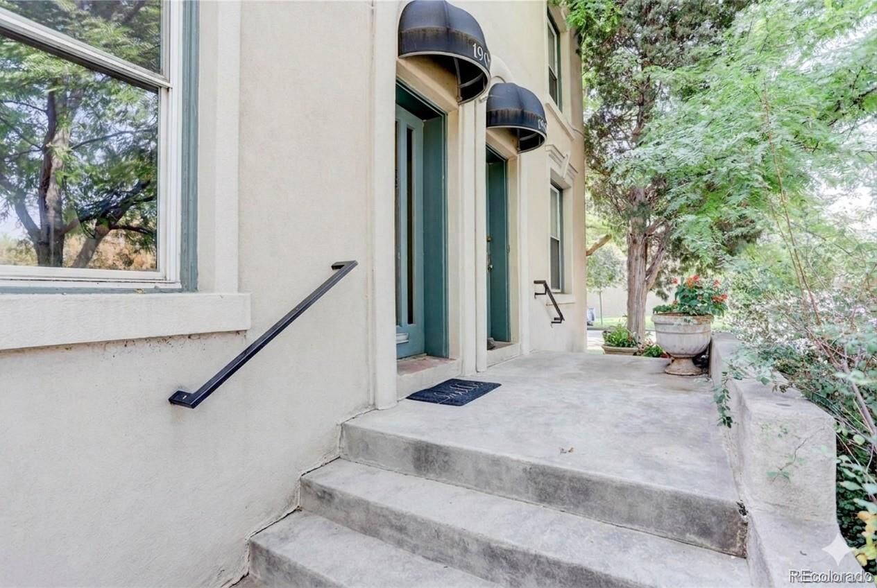 Property Photo: 1902 E 17th Avenue CO 80206