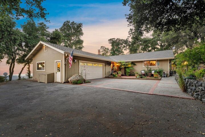 Property Photo:  24854 Skyland Road  CA 95033 