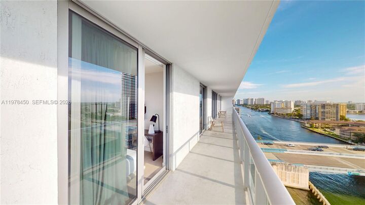Property Photo:  4010 S Ocean Dr R1004  FL 33019 