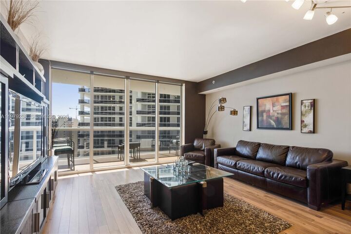 Property Photo:  1830 S Ocean Dr 2105  FL 33009 