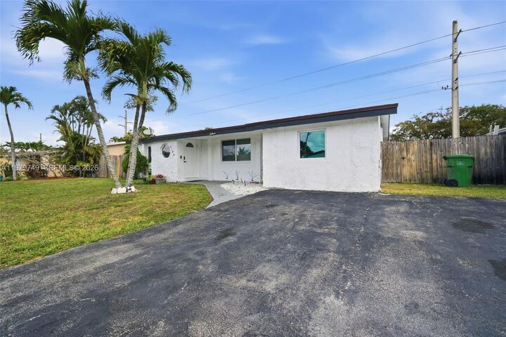 Property Photo:  1185 NW 92nd Ave  FL 33024 