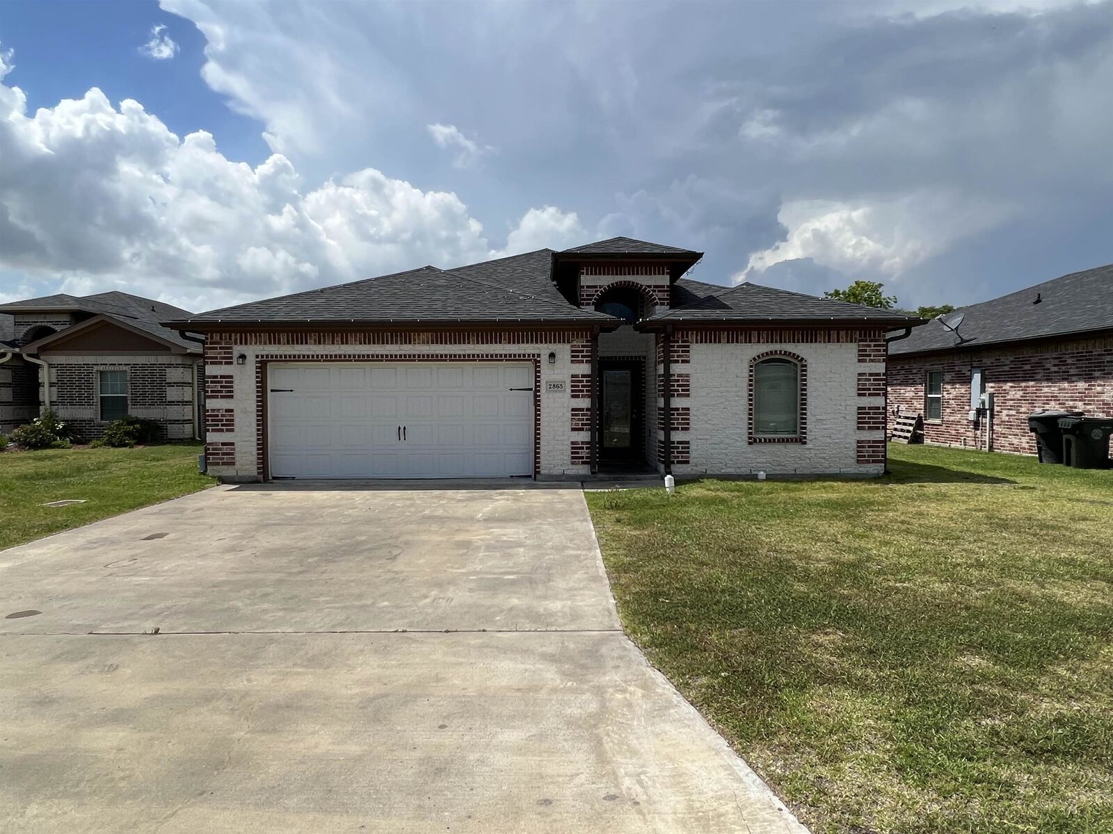 Property Photo: 2865 Amber Ave. TX 77619