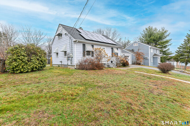 Property Photo:  74 Hollywood Avenue  CT 06606 