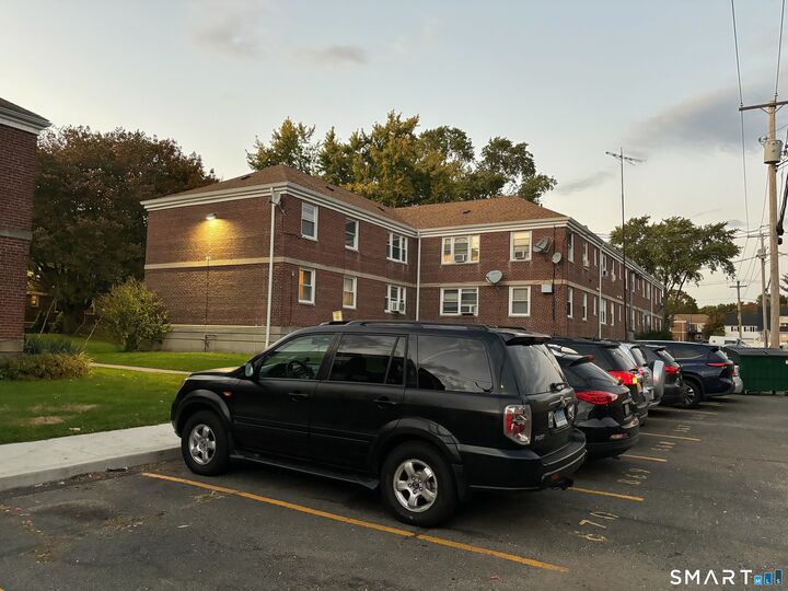 Property Photo:  325 North Bishop Avenue 18  CT 06610 