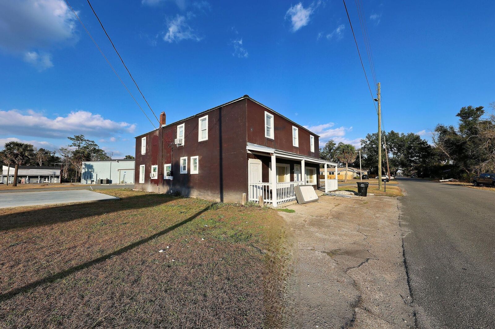 Property Photo:  804 W Green Street  FL 32347 