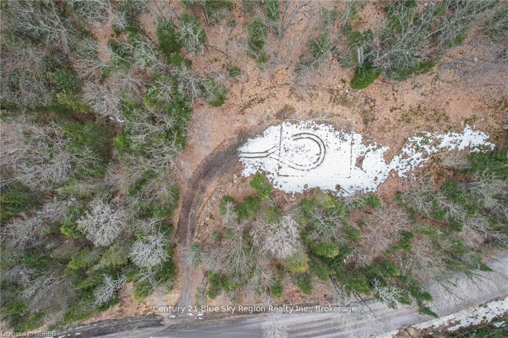 Photo de la propriété:  750 Feronia Road  ON P1B 8G4 