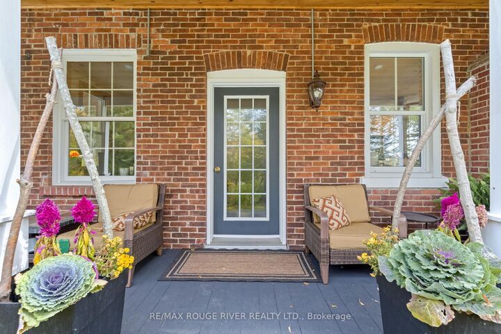 Property Photo: 3659 Harwood Road ON K0K 1C0