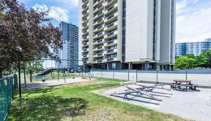 Property Photo: 1455 Lawrence Avenue W 1004 ON M6L 1B1