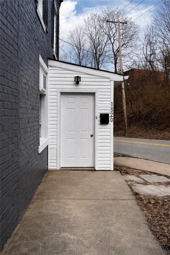 Property Photo:  1320 Pioneer Ave  PA 15226 