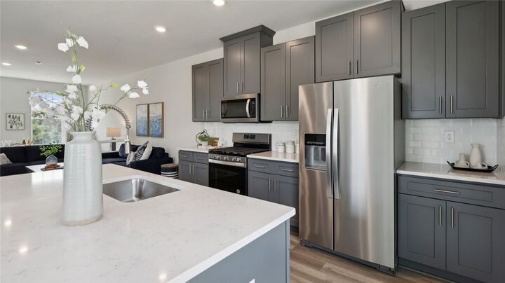 Property Photo:  534 Cooper St  PA 15090 