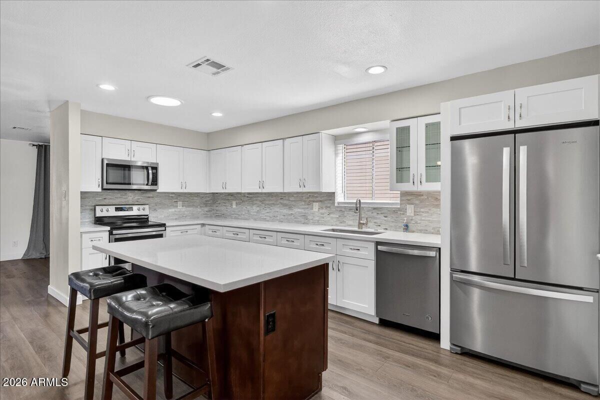 Property Photo:  8725 E Jackrabbit Road  AZ 85250 