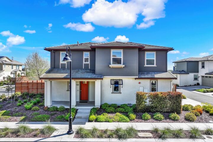Property Photo:  2432 Artisan Way  CA 94533 
