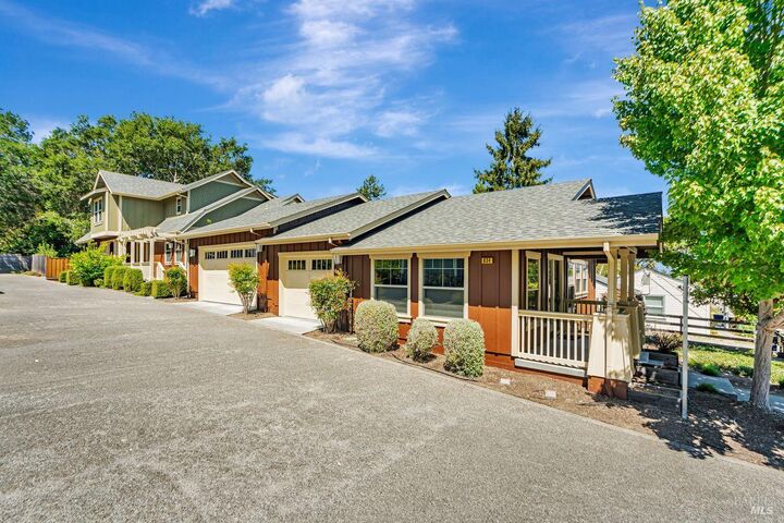 Property Photo:  830 834 Litchfield Avenue  CA 95472 