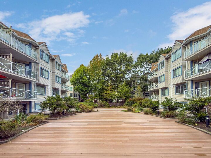 Property Photo: 12101 80 Avenue 111 BC V3W 5V6