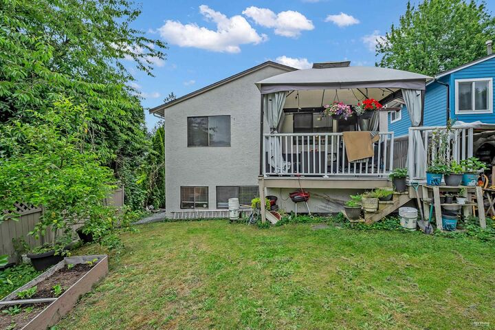 Property Photo: 1112 Hansard Crescent BC V3C 4W7