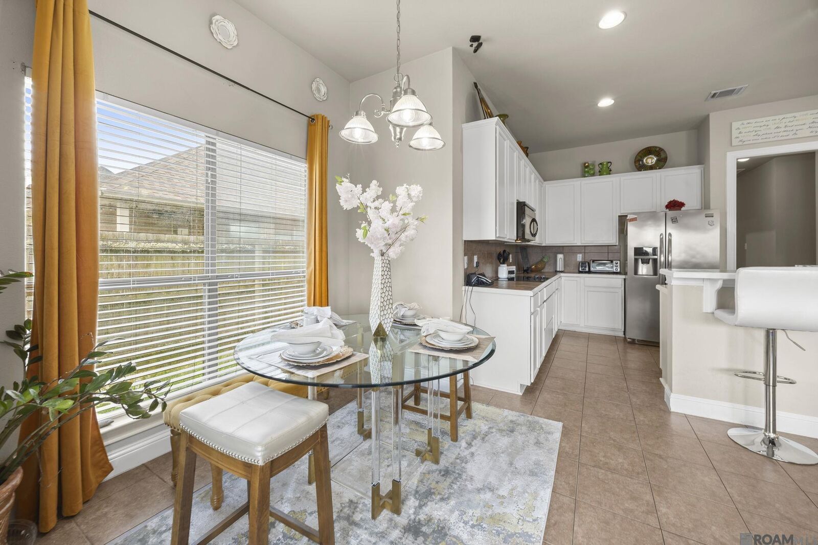 Property Photo:  6142 Waterford Ln  LA 70778 