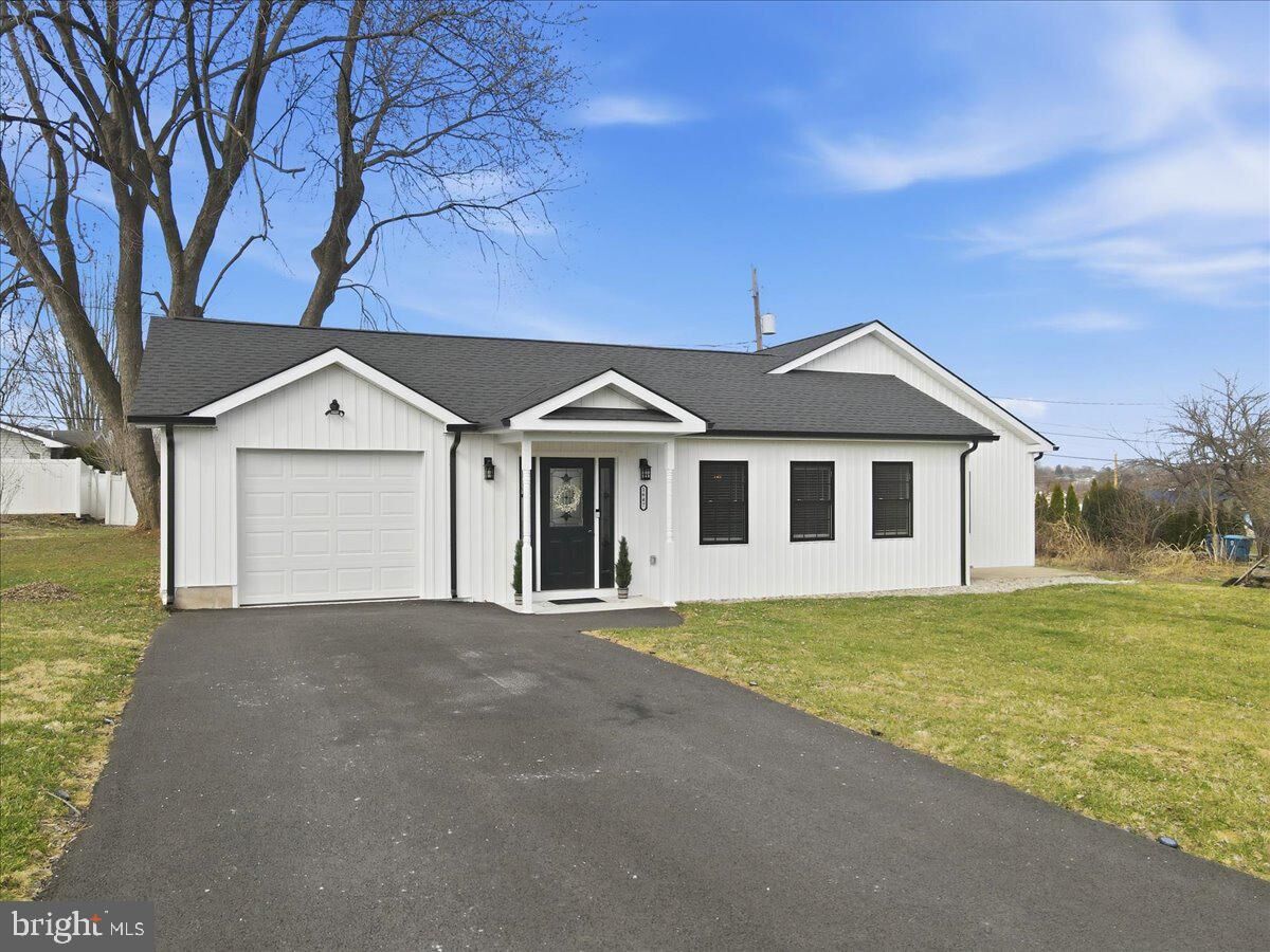 Property Photo:  1647 4th Street  PA 18020 