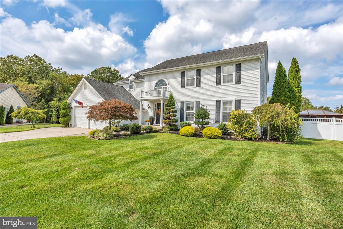 Property Photo:  6 Buttonwood Court  NJ 08080 