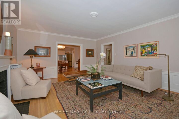 Property Photo: 34 Edmund Avenue ON M4V 1H3